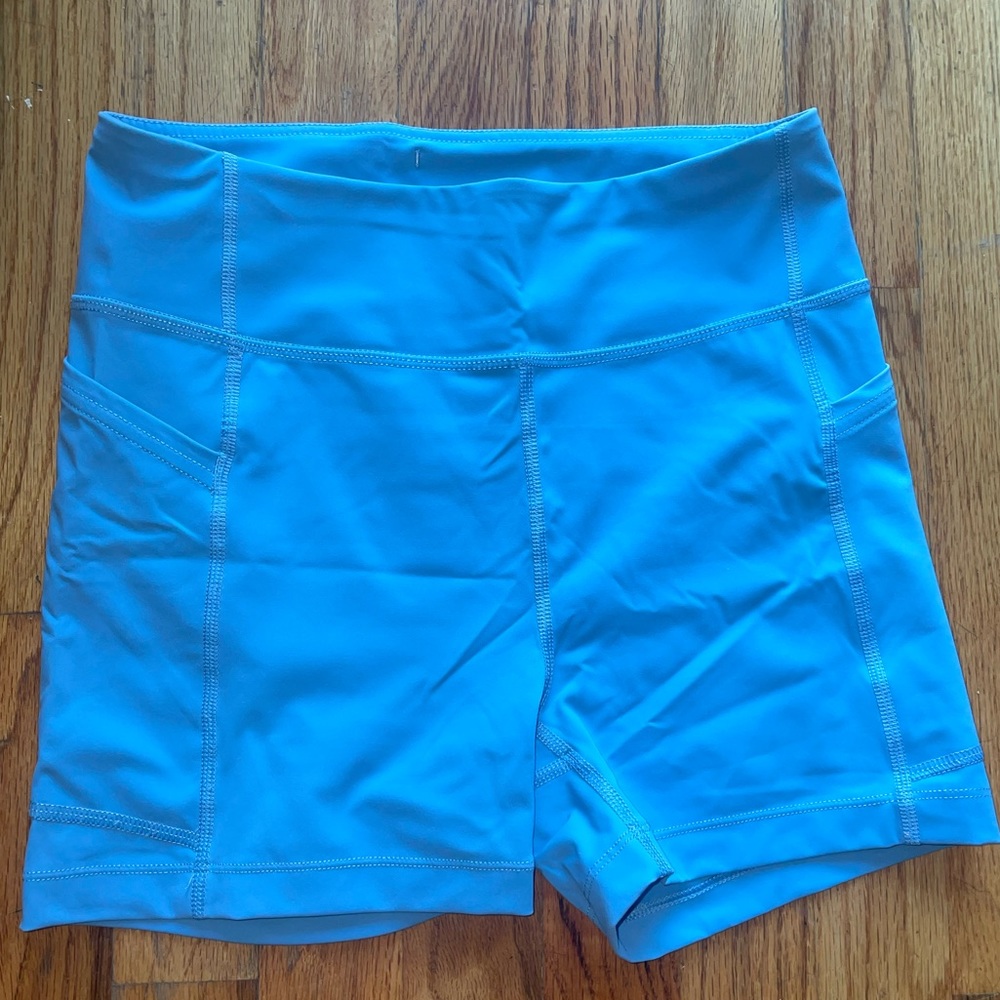 Outdoor Voices SuperForm 3.5” shorts